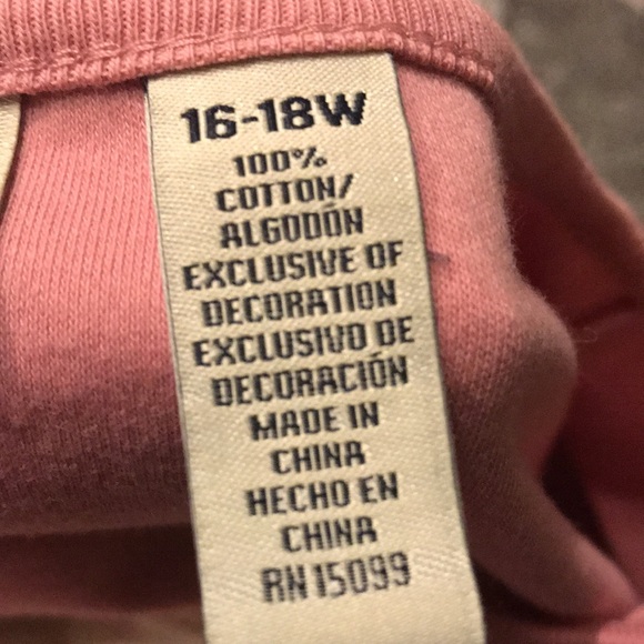 3 for $18 Pink embroidered top 16/18W - Picture 6 of 6